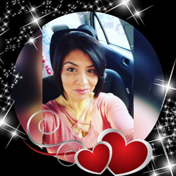 Meet your Posher, Josie - Picture 1 of 1